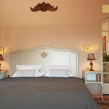 Pierres Blanches Bed & Breakfast Cotignac Eksteriør bilde